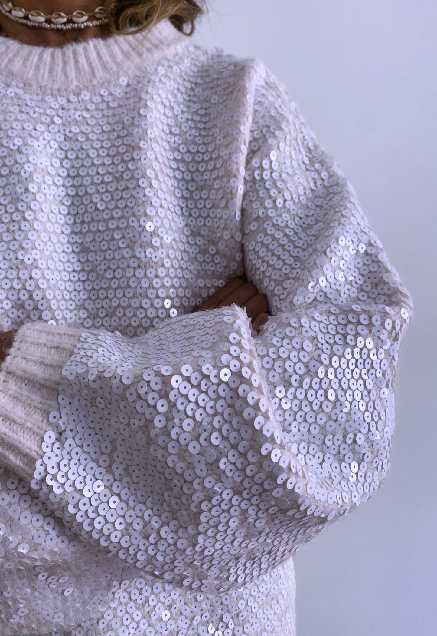 VIVIENNE SEQUINS SWEATER